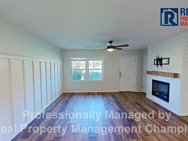 209 Caladan Rd — Photo 3