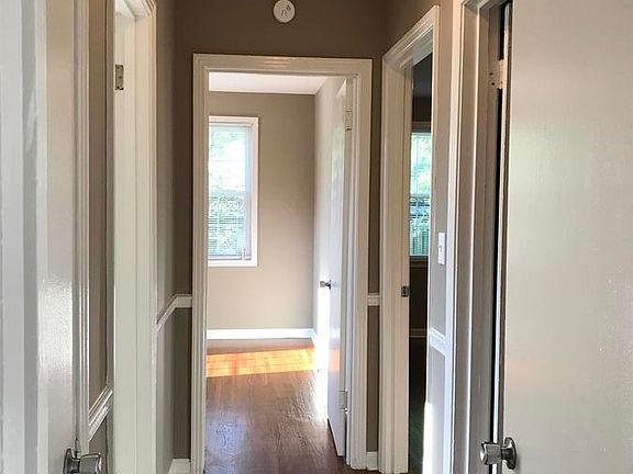 4th image of 492 Louisiana Ave