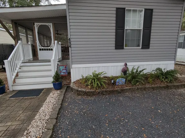 494 Big Creek Rd, Garden City, SC 29576