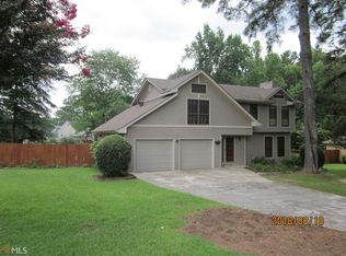 1132 Genny Ln, Riverdale, GA 30296