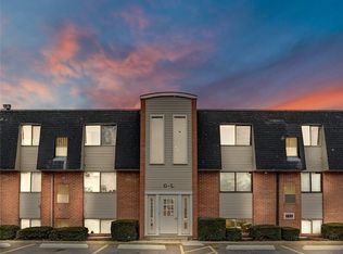 216 Moore Rd UNIT 4L, Avon Lake, OH 44012