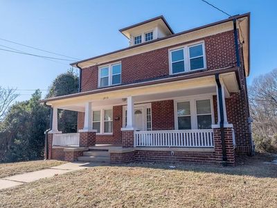 2514 N Patterson Ave, Winston Salem, NC, 27105