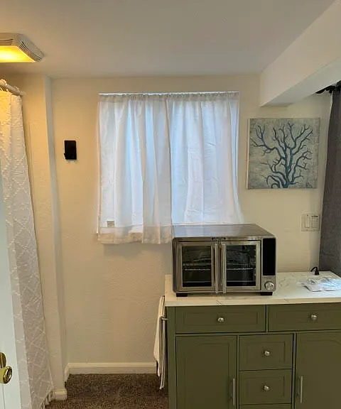 27 Graceland Dr #B — Photo 14