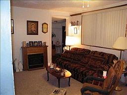 4th image of 1569 Golf Club Ln