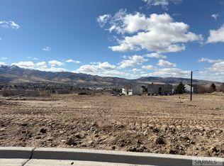 15 Falcon Ridge Dr, Pocatello, ID 83201