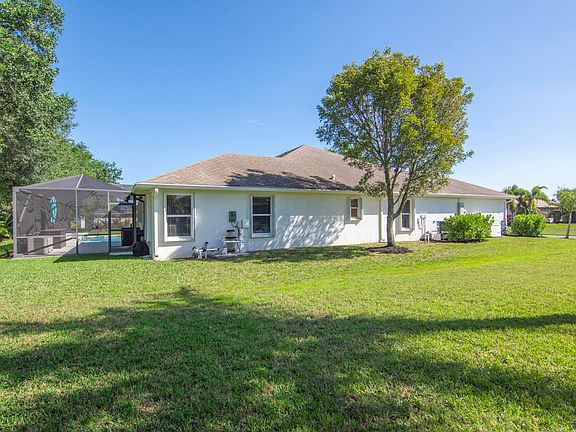 5th image of 5679 Riverboat Circle SW