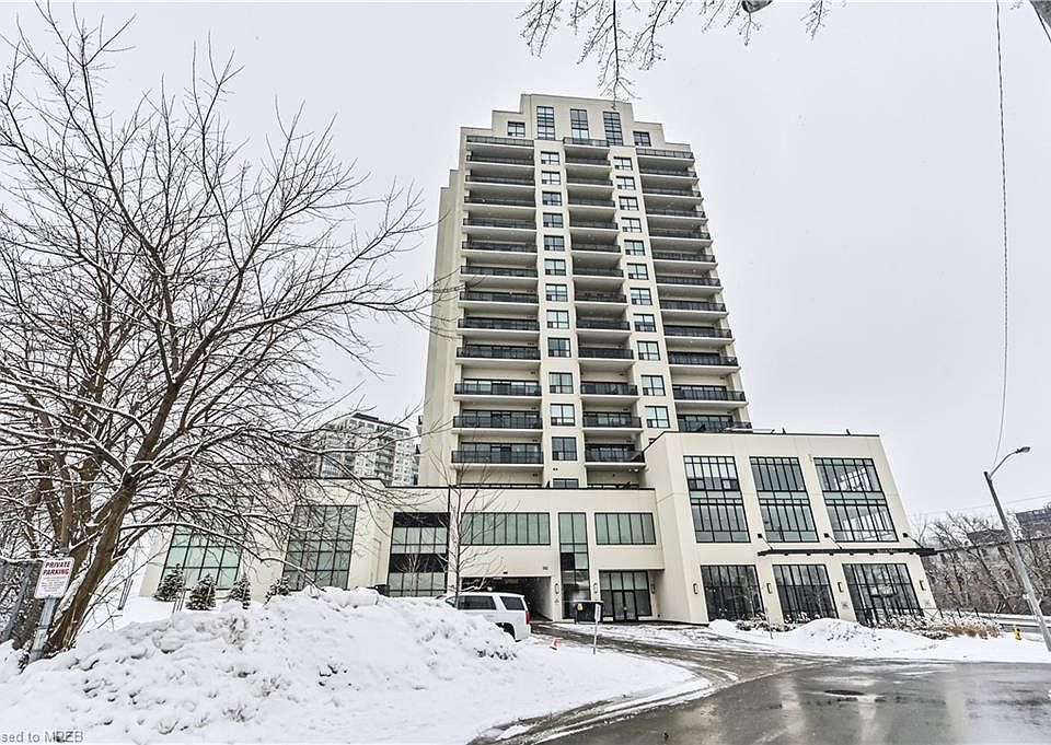 1st image of 150 Wellington St E #610