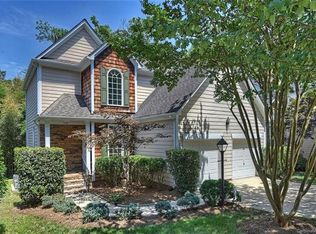 2036 Sablewood Dr, Charlotte, NC 28205