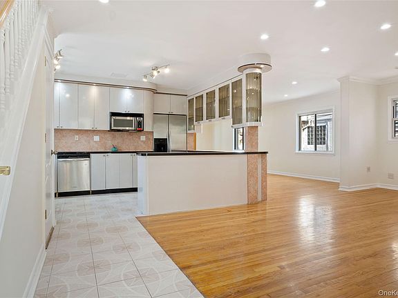 4th image of 73-33 188th Street