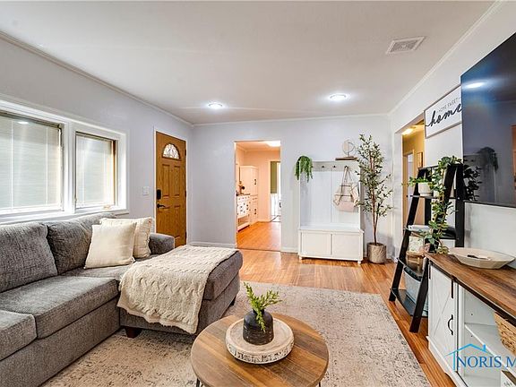 2nd image of 4252 Albar Dr
