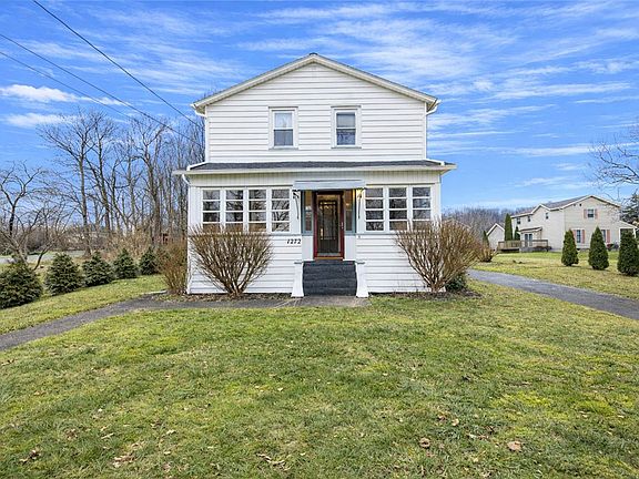 3rd image of 1272 Canandaigua Rd