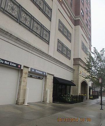 3rd image of 5 E 14th Pl APT 1708