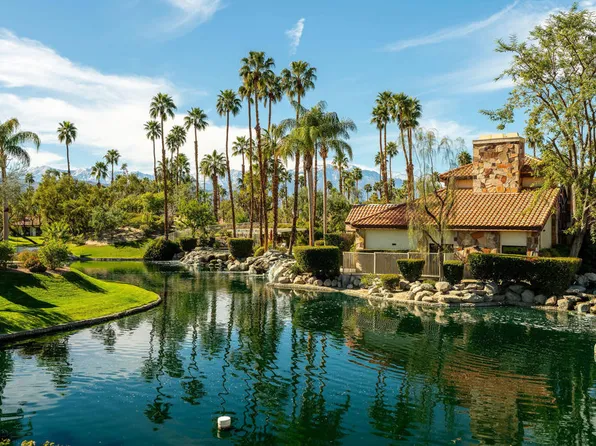 120 Willow Lake Dr, Palm Desert, CA 92260