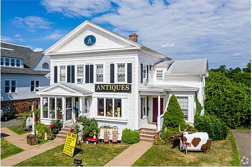 159 Broad St #A Photo 1