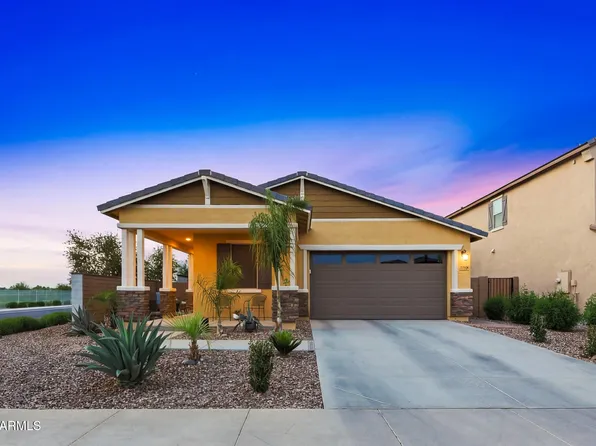 2208 E PALMDALE Lane, Gilbert, AZ 85298