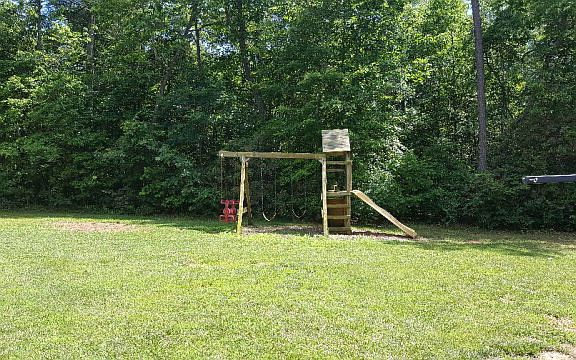 4th image of 2513 Rock Creek Rd