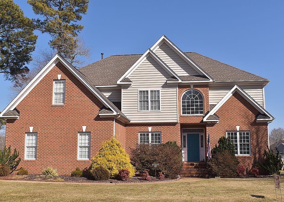 1st image of 415 Brentmeade Dr