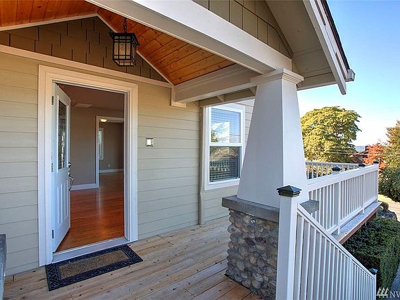 3rd image of 2301 Sunset Dr W