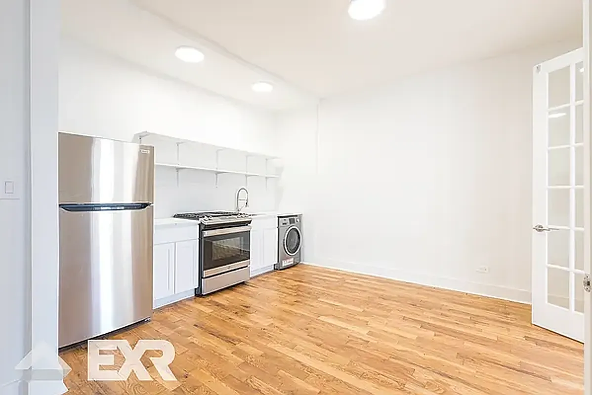 441 Wilson Avenue — Photo 2