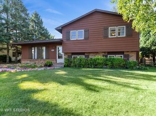 4127 Bennett Ave, Gurnee, IL 60031