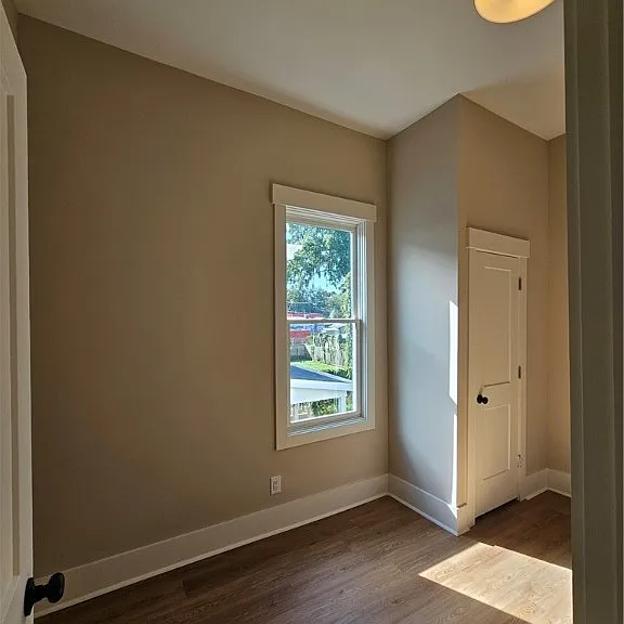 521 W 38th St — Photo 20