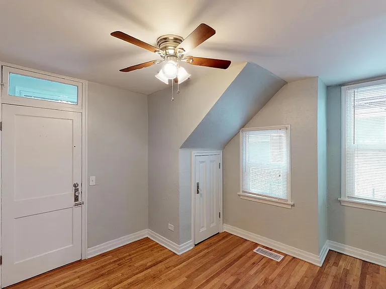 1234 York St — Photo 18