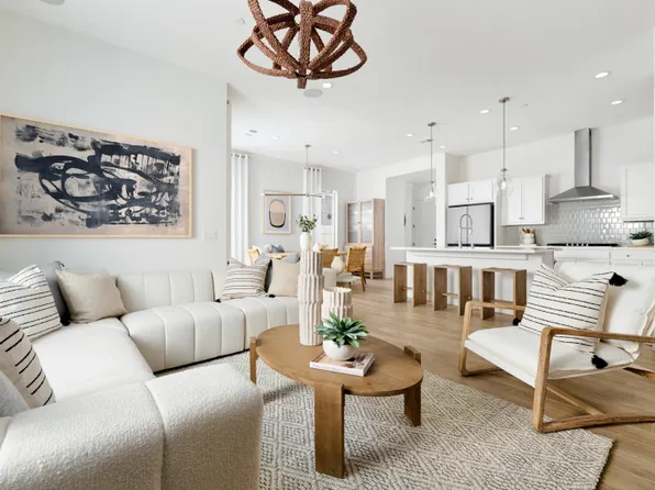 11929 Hillsong Dr, Corona, CA 92883