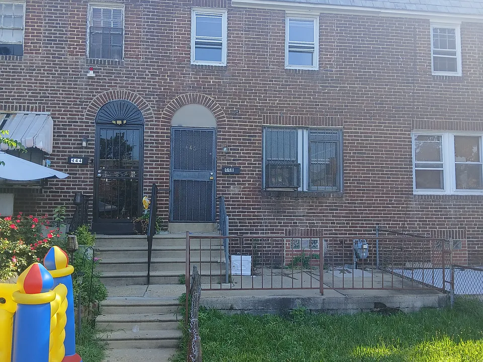 446 Raritan St
