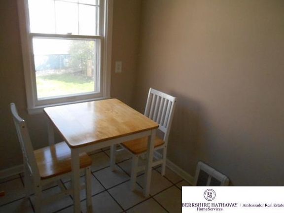 5th image of 6012 S 41st Ave