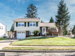 18 Winding Way, Hamilton, NJ 08620