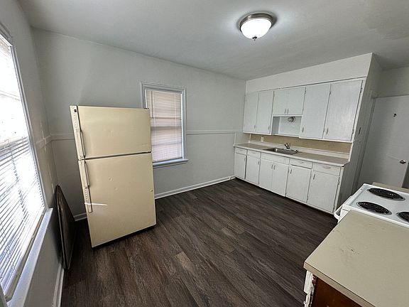 4th image of 1245 Euclid Ave SE APT 1