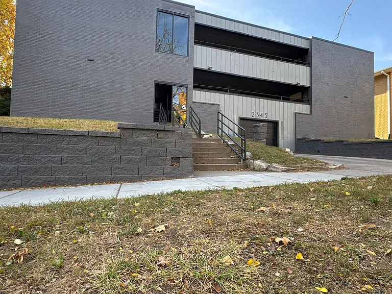 2343 B St — Photo 4