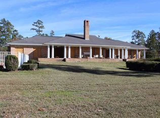 1242 E Pineshadows Dr, Sour Lake, TX 77659
