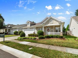 419 Ridgely Green Dr, Pineville, NC 28134