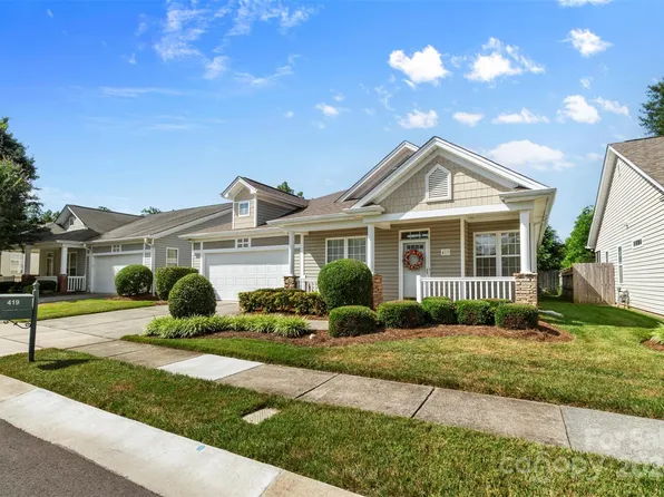 419 Ridgely Green Dr, Pineville, NC 28134