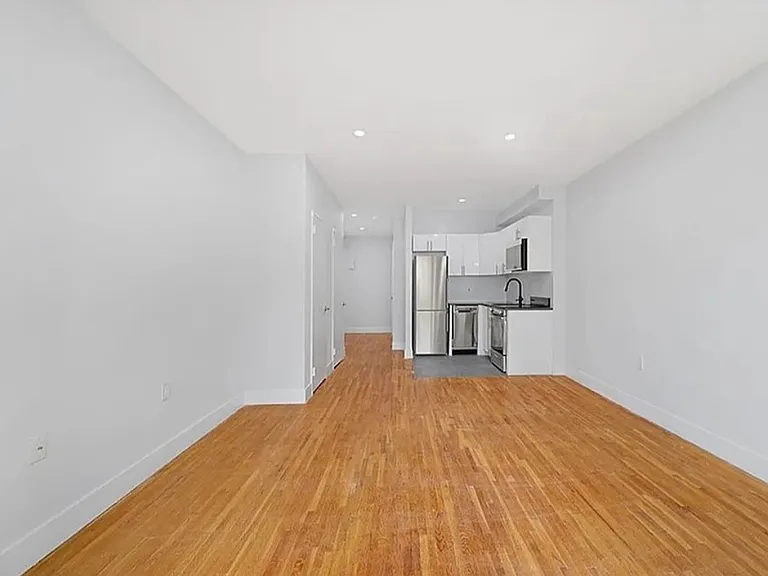 417 E 83rd St #4N — Photo 2