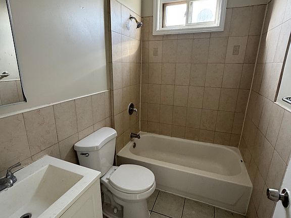 5th image of 133 Pennsylvania Ave #3F