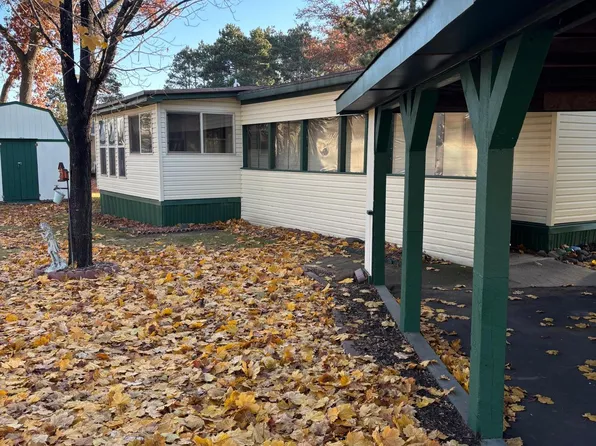 2130 White Pine Dr, Cambridge, MN 55008