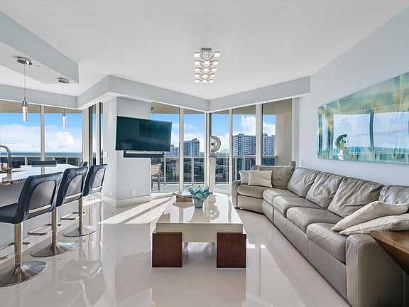 3rd image of 3100 N Ocean Boulevard #1006