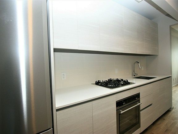 4th image of 1511 Bedford Ave #6H