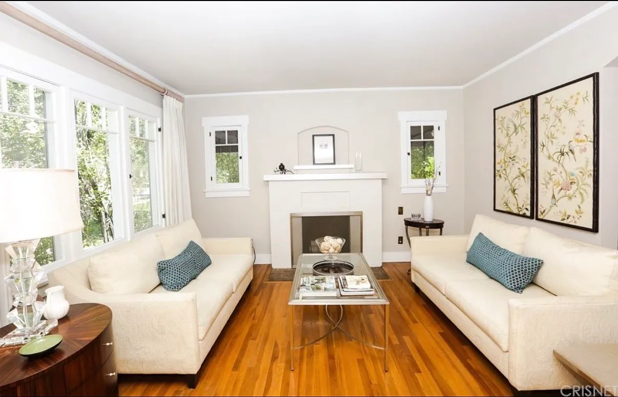 2 bed, 1000 sqft, $4,000 — Photo 4