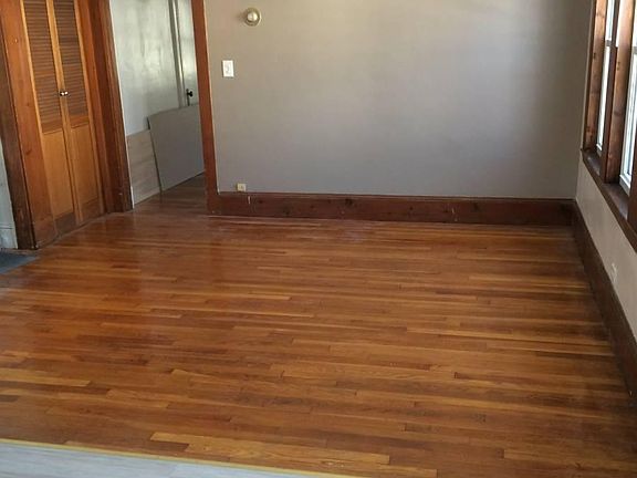 4th image of 23 S Hobart St #1