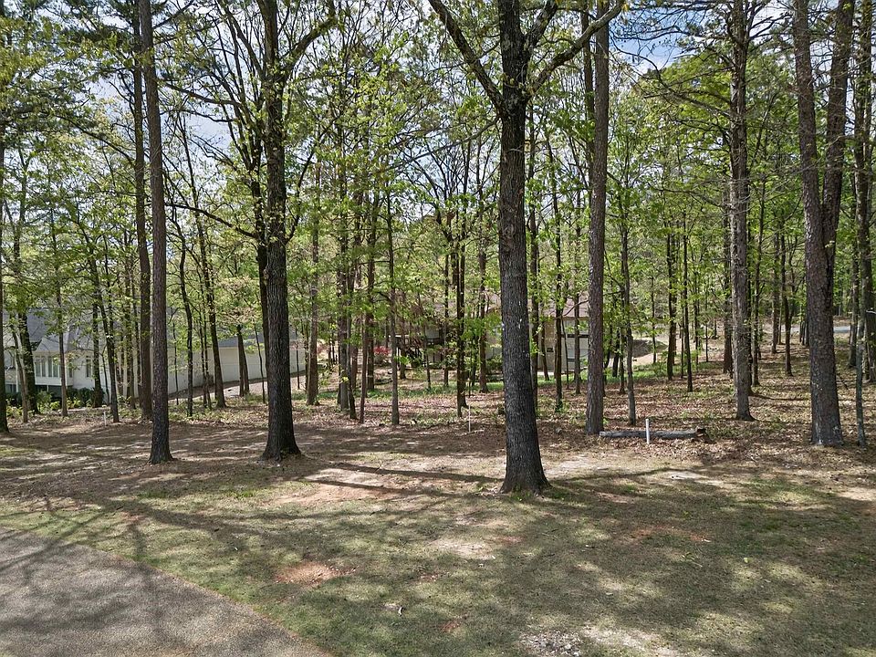 1st image of 28 Granada Dr