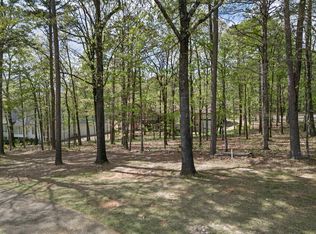 28 Granada Dr, Hot Springs Village, AR 71909