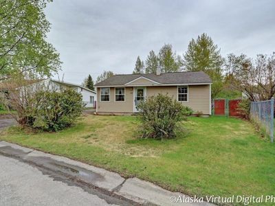 1417 Elmendorf Dr, Anchorage, AK, 99504