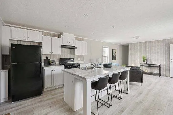 3 bed, 2.0 bath, $1,350 — Photo 4