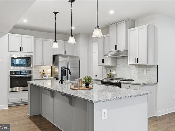 2nd image of 516 Rushbrook Rd