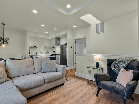 3rd image of 61875 Broken Top Dr APT 23