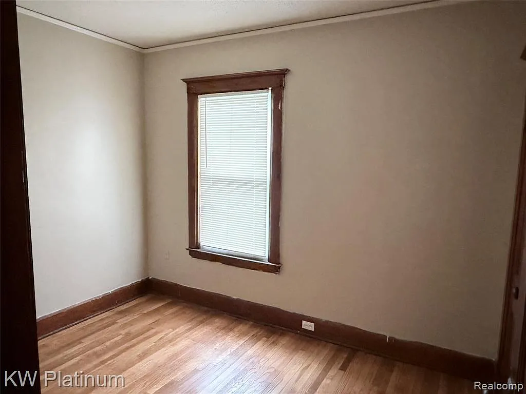 2 bed, 950 sqft, $1,150 — Photo 2