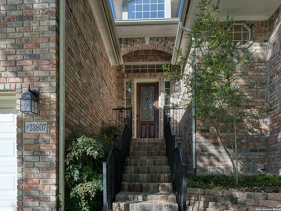 2nd image of 13807 Sienna Ct.